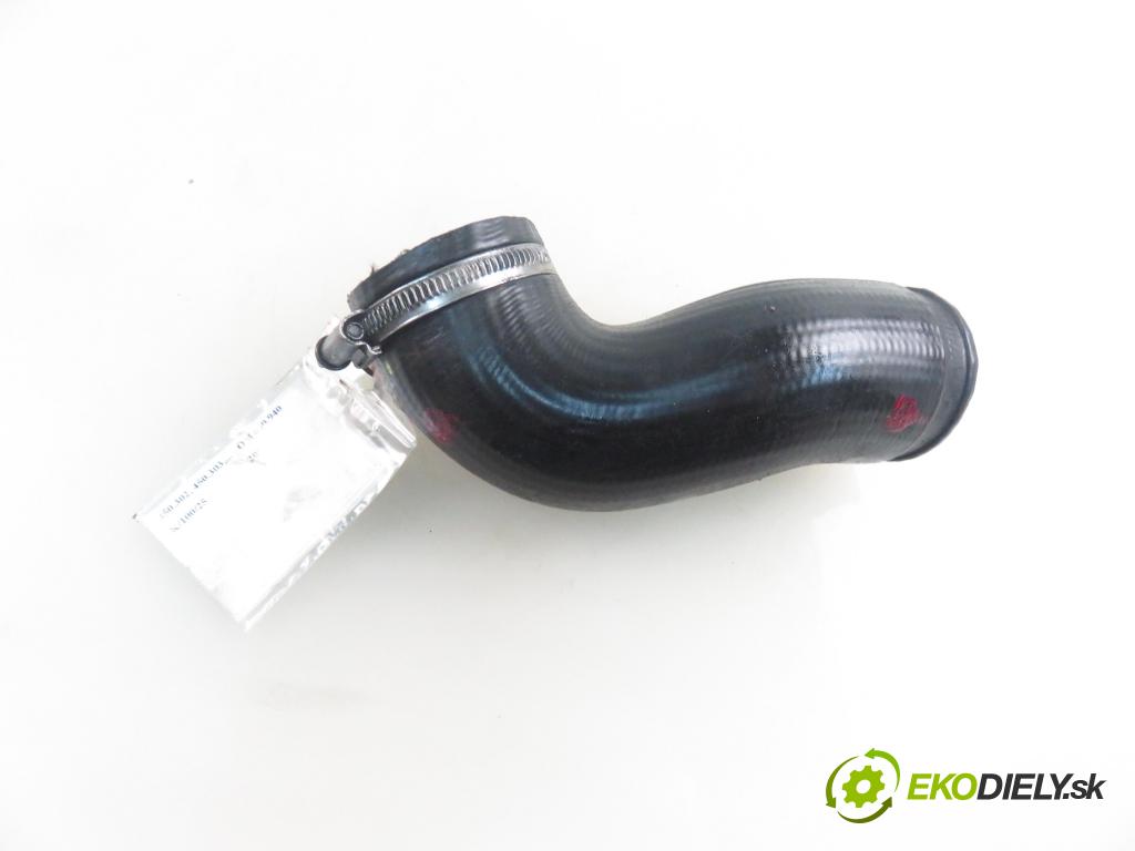 SMART CITY-COUPE (450) HB 2001 30,00 0.8 CDI R3 41 - OM 660.940 799,00 Rúra intercoolera turba 6601410204