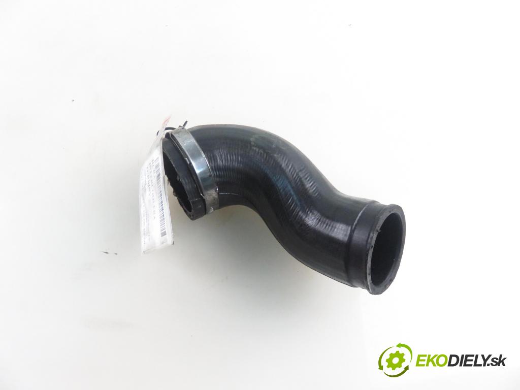 SMART CITY-COUPE (450) HB 2001 30,00 0.8 CDI R3 41 - OM 660.940 799,00 Rúra intercoolera turba 6601410204