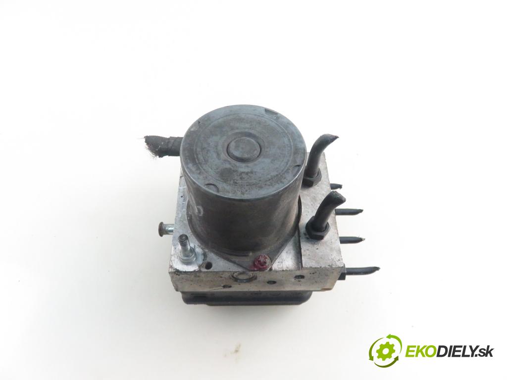 AUDI A6 (4F2, C6) SEDAN 2004 165,00 3.0 TDI quattro - BMK 2967,00 pumpa ABS 0265950359 ; 4F0614517A ; 0265234111 (Pumpy brzdové)