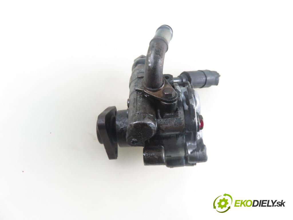VW PASSAT B5.5 Variant (3B6) KOMBI 2001 96,00 1.9 TDI PD 130 - AVF 1896,00 Pumpa servočerpadlo 8D0145177Q (Servočerpadlo, pumpa riadenia)