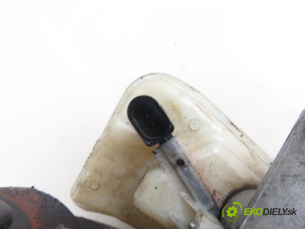 AUDI A6 (4F2, C6) SEDAN 2004 165,00 3.0 TDI quattro - BMK 2967,00 Posilovač 4F0612105G (Servočerpadlo, pumpa riadenia)