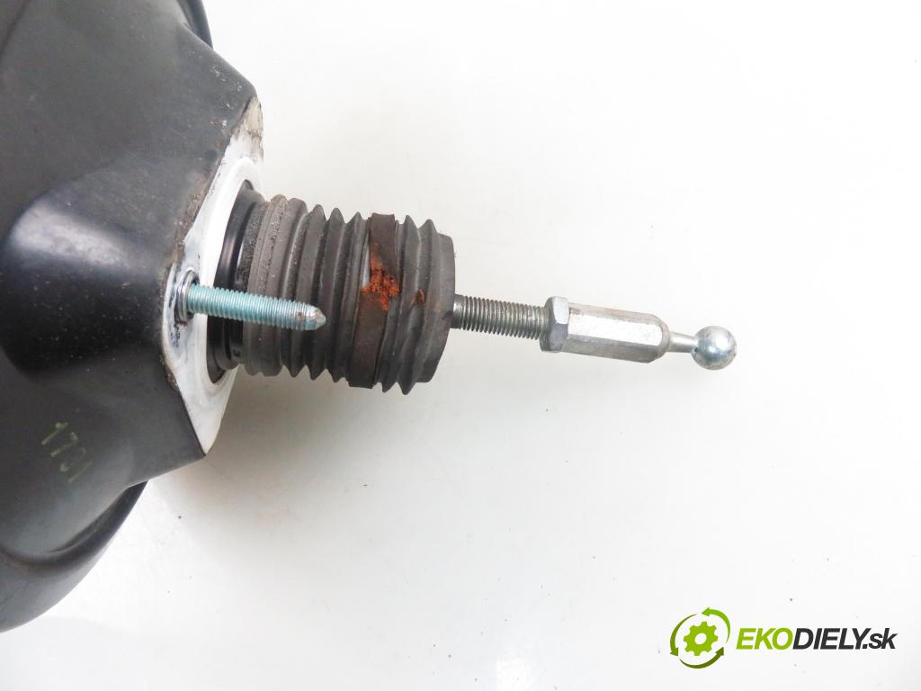 AUDI A6 (4F2, C6) SEDAN 2004 165,00 3.0 TDI quattro - BMK 2967,00 Posilovač 4F0612105G (Servočerpadlo, pumpa riadenia)