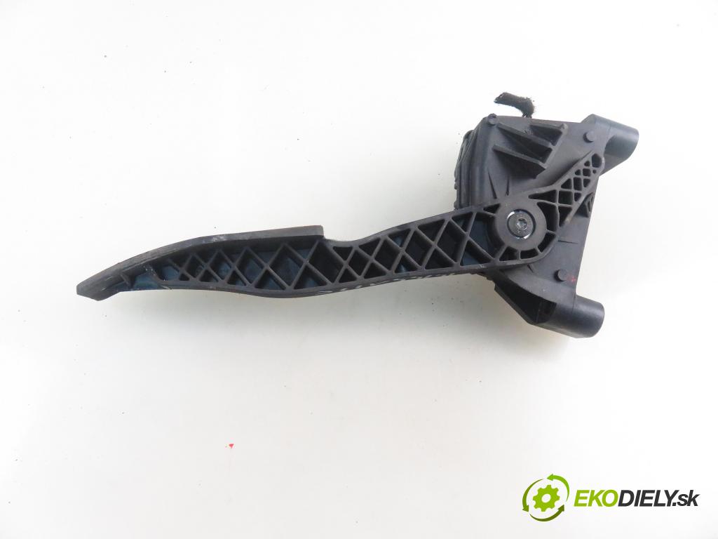 OPEL ASTRA G liftback (T98) HB 2001 62,00 1.6 8V - Z 16 SE 1598,00 Potenciometer plynu 9157998BK ; 6PV00811200 (Pedál)