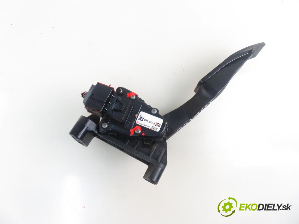 OPEL ASTRA G liftback (T98) HB 2001 62,00 1.6 8V - Z 16 SE 1598,00 Potenciometer plynu 9157998BK ; 6PV00811200 (Pedál)