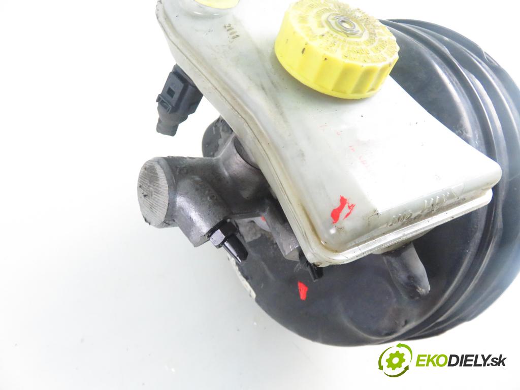 AUDI A4 (8E2, B6) SEDAN 2001 96,00 1.9 TDI PD 130 - AWX 1896,00 Posilovač 8E0612105J (Servočerpadlo, pumpa riadenia)