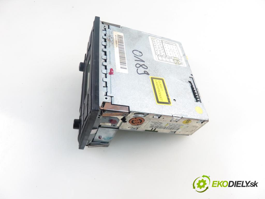 VW POLO (9N_) HB 2001 47,00 1.2 12V 64 - AZQ 1198,00 RADIO CD 6Q0035191