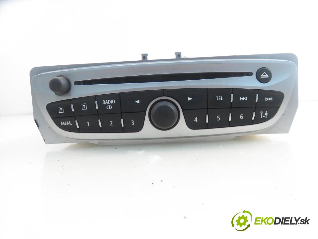 RENAULT MEGANE III liftback (BZ0/1_) HB 2011 96,00 1.9 dCi (BZ0N, BZ0J) - F9Q 870 1870,00 RADIO CD 281159638R