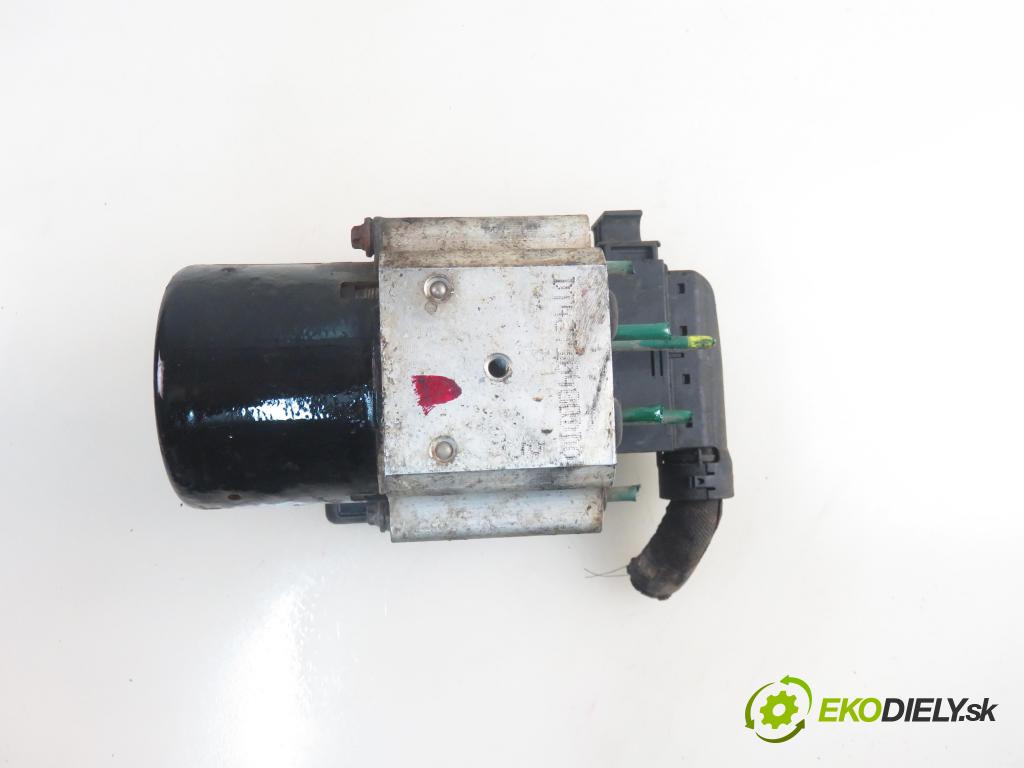 RENAULT MASTER II Skrzynia (FD) FURGON 2004 73,00 2.5 dCi 100 - G9U 754 2464,00 Pumpa ABS 8200196053 ; 13664106 ; 13509006U (Pumpa ABS)