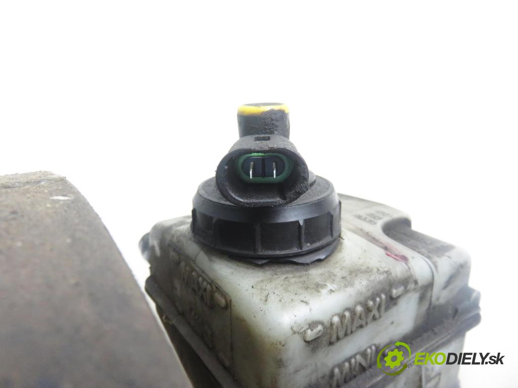 RENAULT MASTER II Skrzynia (FD) FURGON 2004 73,00 2.5 dCi 100 - G9U 754 2464,00 Posilovač 8200189405 (Servočerpadlo, pumpa riadenia)