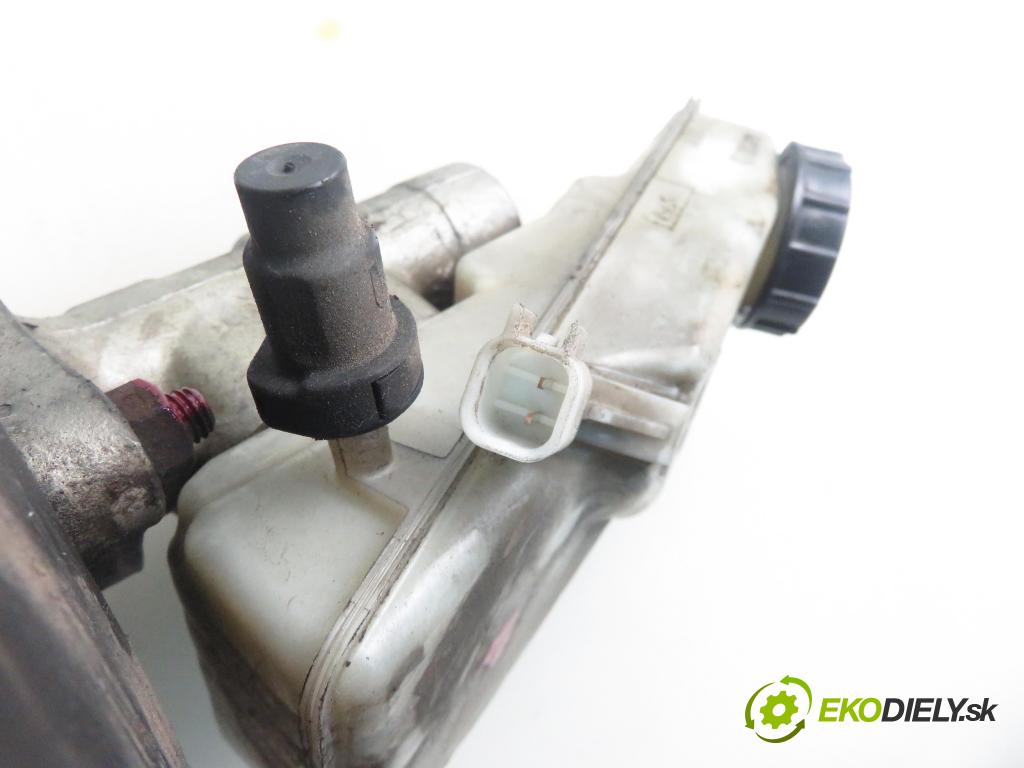 FORD FOCUS II Turnier (DA_, FFS, DS) KOMBI 2005 80,00 1.6 TDCi 109 - G8DE 1560,00 Posilovač 3M512B195GA ; 03786436074 (Servočerpadlo, pumpa riadenia)