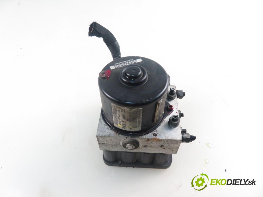 FORD FOCUS II Turnier (DA_, FFS, DS) KOMBI 2005 80,00 1.6 TDCi 109 - G8DE 1560,00 Pumpa ABS 10096001193 ; 3M512C405HB ; 10020602164 (Pumpa ABS)