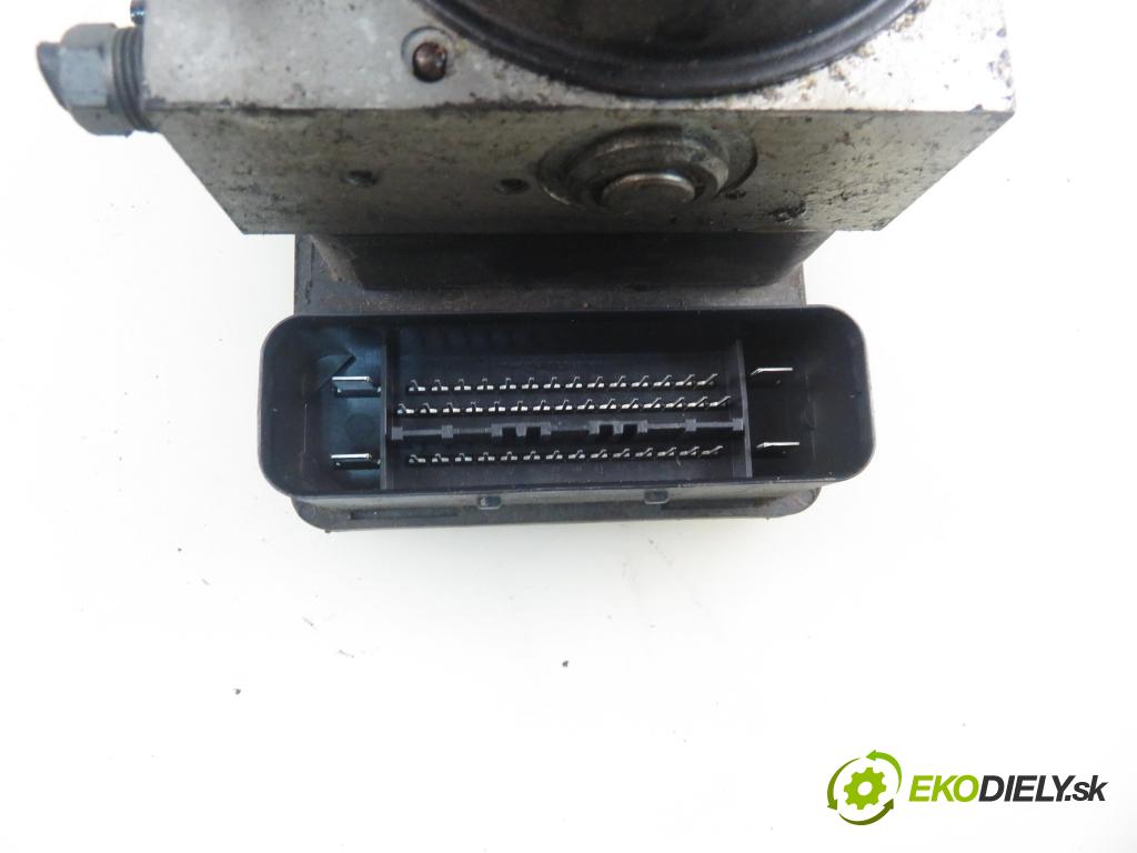 FORD FOCUS II Turnier (DA_, FFS, DS) KOMBI 2005 80,00 1.6 TDCi 109 - G8DE 1560,00 Pumpa ABS 10096001193 ; 3M512C405HB ; 10020602164 (Pumpa ABS)