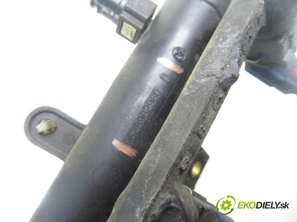 CITROEN XSARA PICASSO (N68) MINIVAN 2004 70,00 1.6 - NFV (TU5JP) 1587,00 Lišta vstrekovacia 9628982980D (Vstrekovacia lišta)