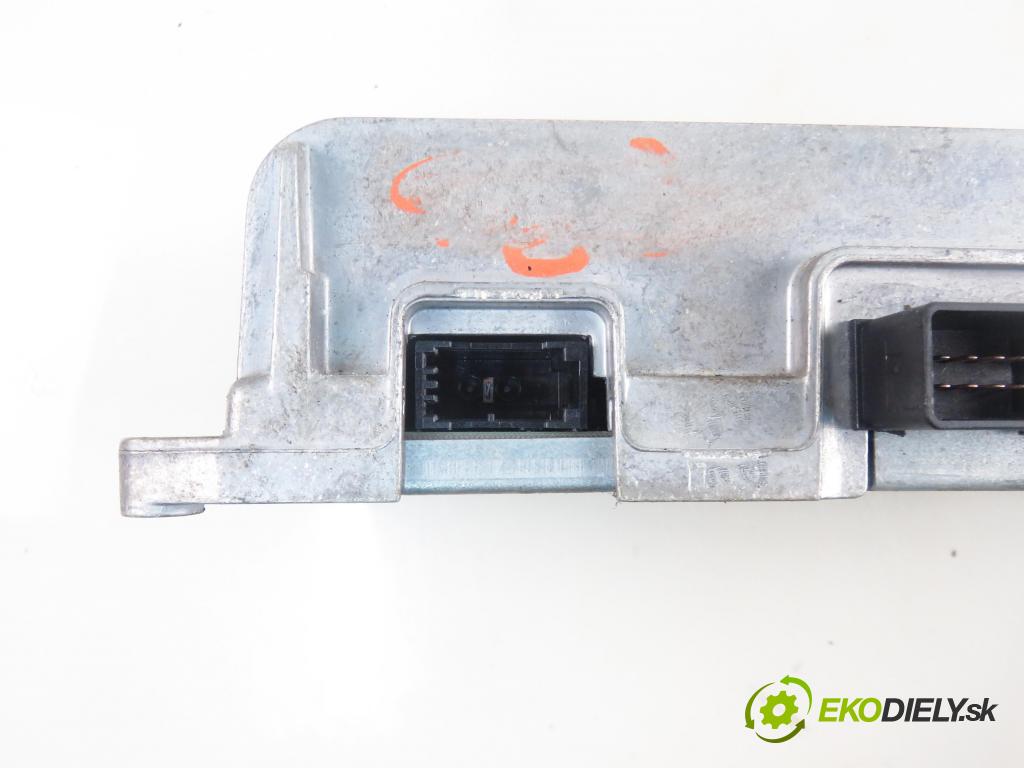 AUDI A6 Avant (4F5, C6) KOMBI 2007 165,00 3.0 TDI quattro - BMK 2967,00 Zosilňovač 4F0910223K ; 4F0035223L (Zosilňovač)