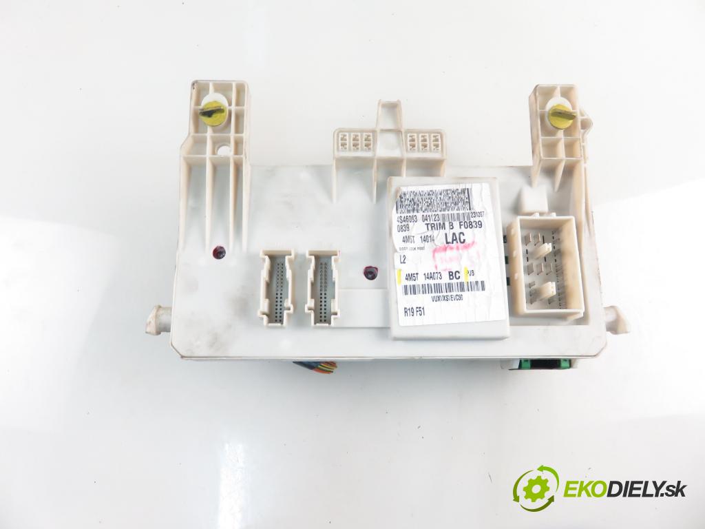 FORD FOCUS II Turnier (DA_, FFS, DS) KOMBI 2004 74,00 1.6 - HWDA 1596,00 MODUL BSI 4M5T14A073BC