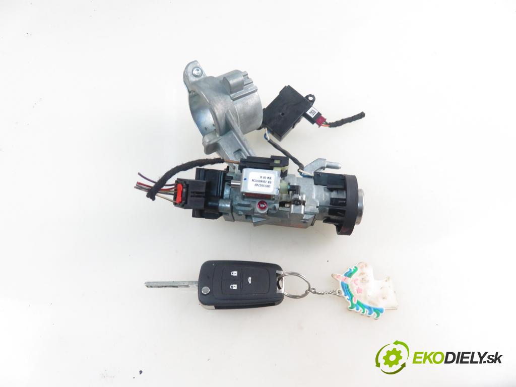 OPEL INSIGNIA A Sports Tourer (G09) KOMBI 2009 96,00 2.0 CDTI (35) - A 20 DTJ 1956,00 spinačka 13243376 (Spínacia skrinka)