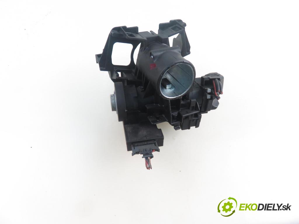 OPEL ASTRA G liftback (T98) HB 2001 62,00 1.6 8V - Z 16 SE 1598,00 spinačka 90589313 ; 90589389 ; 24445098 (Spínacia skrinka)