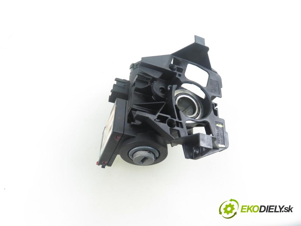 OPEL ASTRA G liftback (T98) HB 2001 62,00 1.6 8V - Z 16 SE 1598,00 spinačka 90589313 ; 90589389 ; 24445098 (Spínacia skrinka)