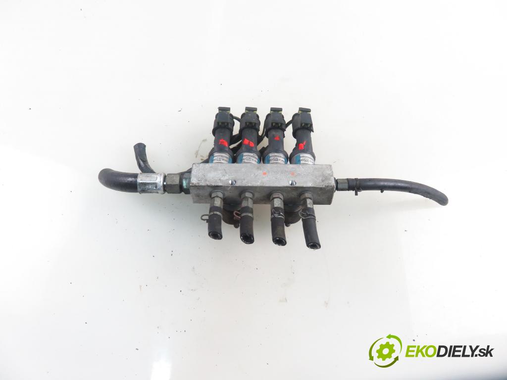 CITROEN XSARA PICASSO (N68) MINIVAN 2004 70,00 1.6 - NFV (TU5JP) 1587,00 Lišta vstrekovacia LPG 67R010185
