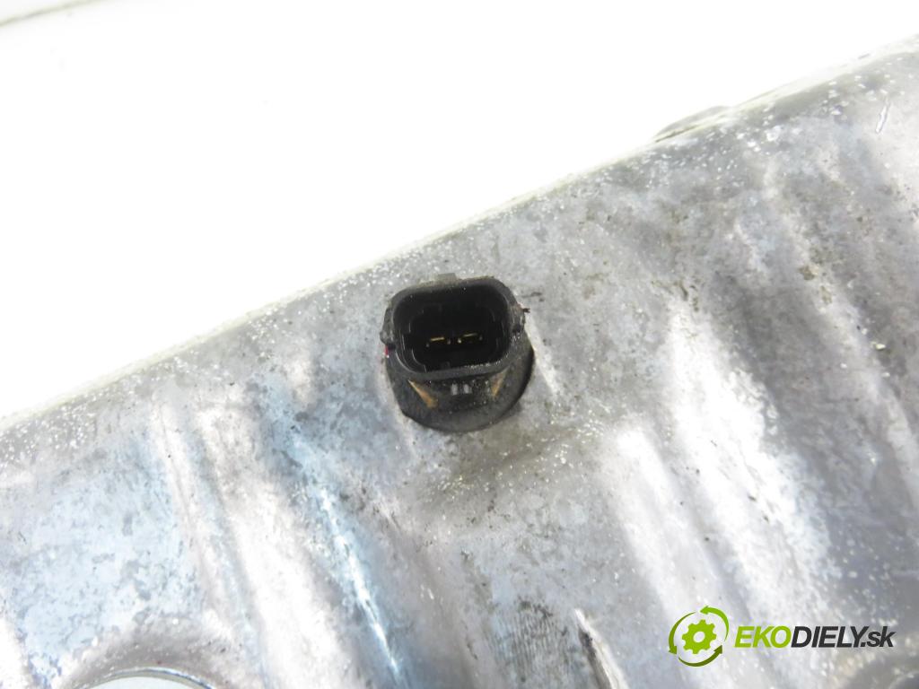 OPEL VECTRA C (Z02) LIFTBACK 2003 92,00 2.2 DTI 16V 125 - Y 22 DTR 2172,00 Vaňa olejová R90400247 ; 0822680 (Olejová vaňa)