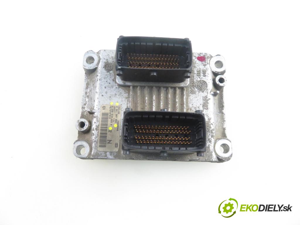 FIAT STILO (192_) HB 2002 59,00 1.2 16V 80 - 188 A5.000 1242,00 Riadiaca jednotka Motor 0261207086 ; 00468183880