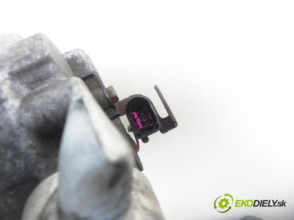 VW POLO (9N_) HB 2006 51,00 1.4 TDI - BNM 1422,00 KOMPRESOR: klimatizácie 6Q0820803J (Kompresor klimatizácie)