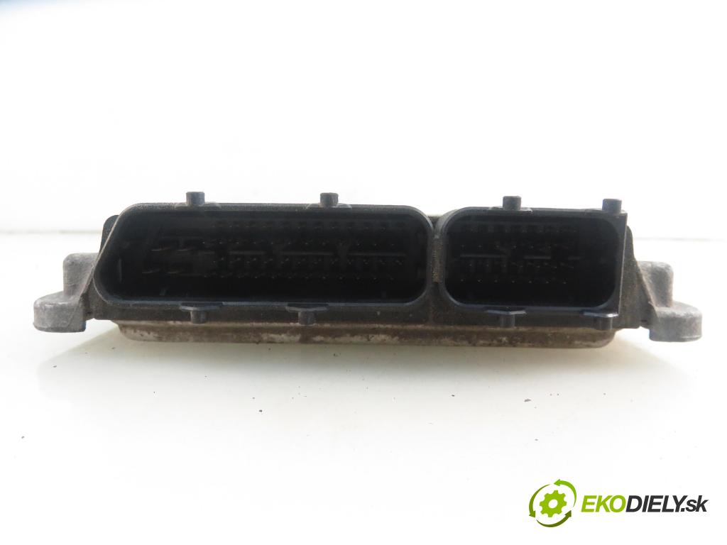 FIAT PANDA (169_) HB 2004 40,00 1.1 54 - 187 A1.000 1108,00 Riadiaca jednotka Motor 55188619 ; IAW4AFSM
