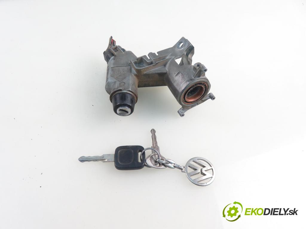 VW TRANSPORTER IV Autobus (70XB, 70XC, 7DB, 7DW, 7DK) BUS 1993 57,00 2.4 D 78 2370,00 spinačka 701905851 (Spínacia skrinka)