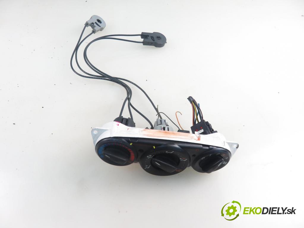 FORD FOCUS Turnier (DNW) KOMBI 2004 74,00 1.6 16V - FYDC 1596,00 Panel kúrenia KLIMATIZACE: 1S4H18C419BA