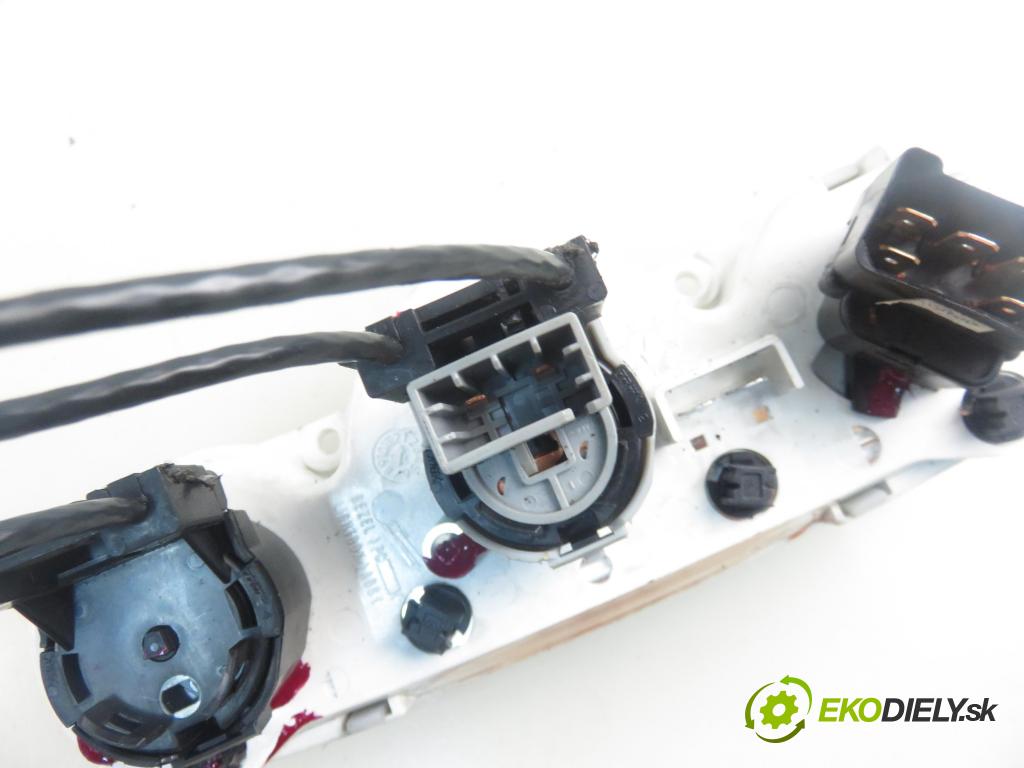 FORD FOCUS Turnier (DNW) KOMBI 2004 74,00 1.6 16V - FYDC 1596,00 Panel kúrenia KLIMATIZACE: 1S4H18C419BA