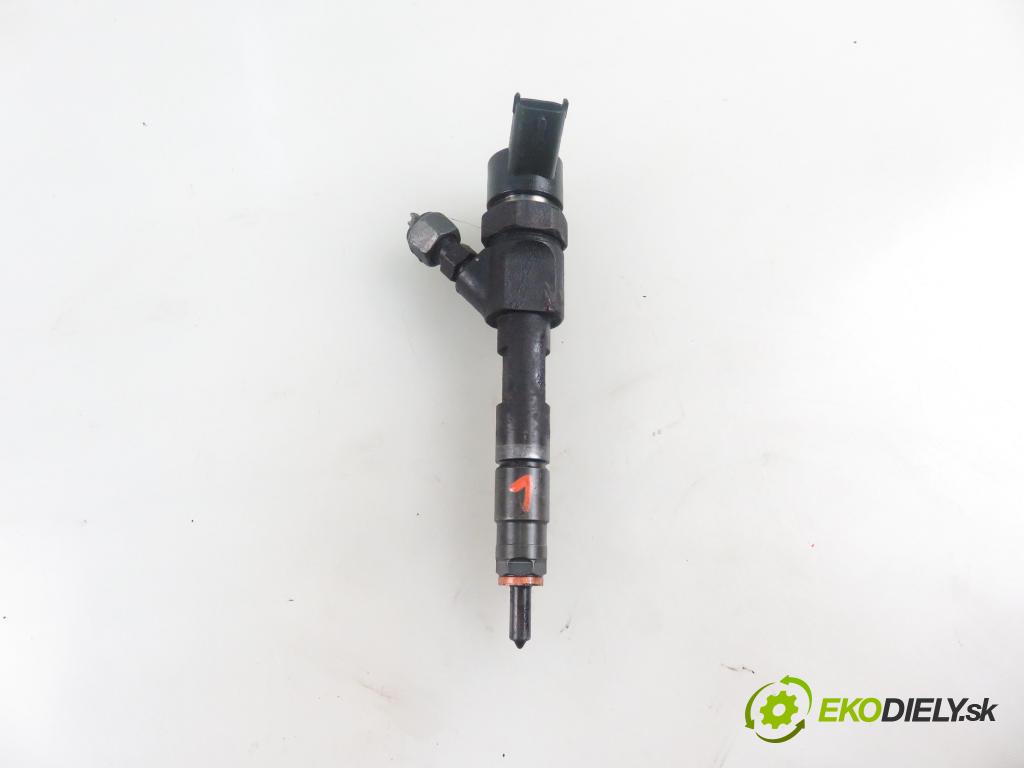 MITSUBISHI SPACE STAR nadwozie wielkoprzestrzenne (MPV) (DG_A) MINIVAN 2003 75,00 1.9 DI-D 102 - F9Q1 1870,00 vstrekovač 8200238528 ; 0445110146 (Vstrekovač paliva)