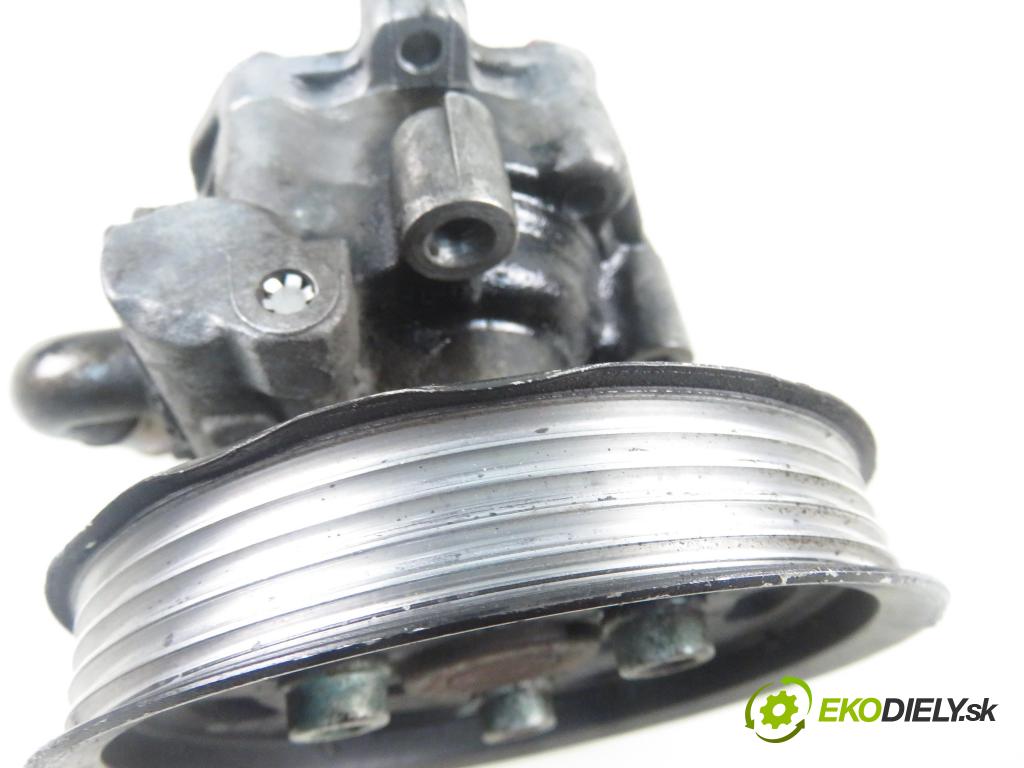 VW PASSAT B5 Variant (3B5) KOMBI 2000 85,00 1.9 TDI - AJM 1896,00 Pumpa servočerpadlo 8D0145177Q (Servočerpadlo, pumpa riadenia)