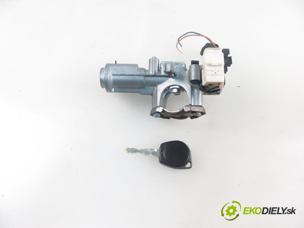 FIAT SEDICI (189_) CROSSOVER 2007 88,00 1.9 D Multijet 120 4x4 - D19AA 1910,00 spinačka  (Spínacia skrinka)