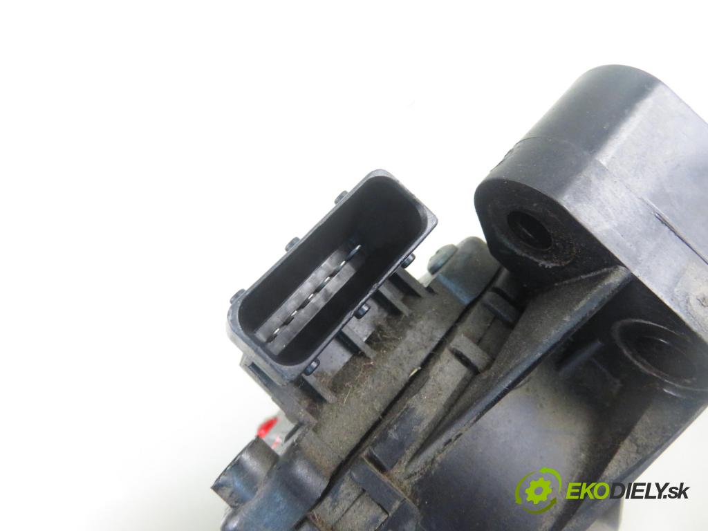 OPEL ZAFIRA B (A05) MINIVAN 2005 88,00 1.9 CDTI 8V 120 - Z 19 DT 1910,00 Potenciometer plynu 9202341BT ; 6PV00811400 (Pedál)