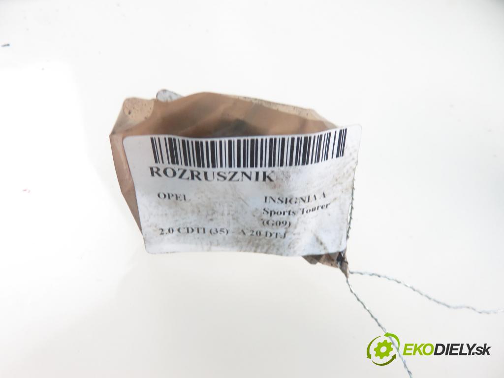 OPEL INSIGNIA A Sports Tourer (G09) KOMBI 2009 96,00 2.0 CDTI (35) - A 20 DTJ 1956,00 startér 55353857 ; M001T30072 (Startér)