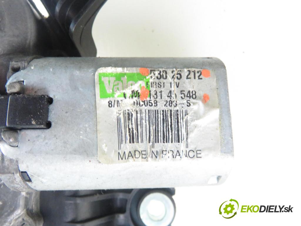 OPEL ZAFIRA B (A05) MINIVAN 2005 88,00 1.9 CDTI 8V 120 - Z 19 DT 1910,00 motorek stěrače ZADNÍ: 53025212 ; 13145548