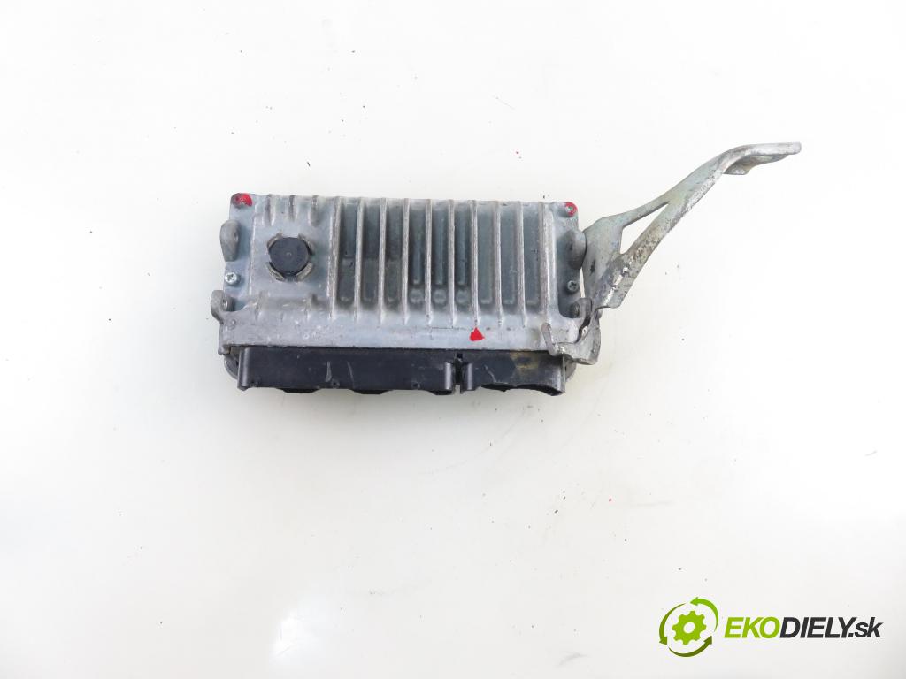 TOYOTA AURIS TOURING SPORTS (_E18_) KOMBI 2013 97,00 1.6 Valvematic 132 - 1ZR-FAE 1598,00 Riadiaca jednotka Motor 896610Z840 ; MB2755002741