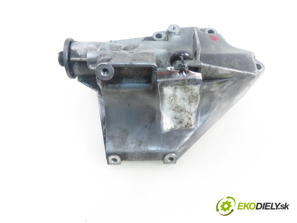 AUDI A6 Avant (4A, C4) KOMBI 1995 103,00 2.5 TDI - AEL 2461,00 Uchytenie alternátora 046903143C