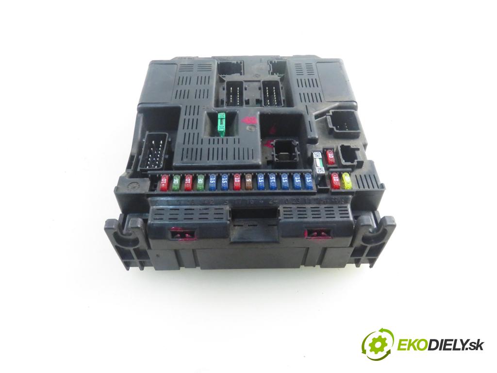 PEUGEOT 307 (3A/C) HB 2002 81,00 1.6 - NFU (TU5JP4) 1587,00 MODUL BSI 9636760580F ; 9644098180