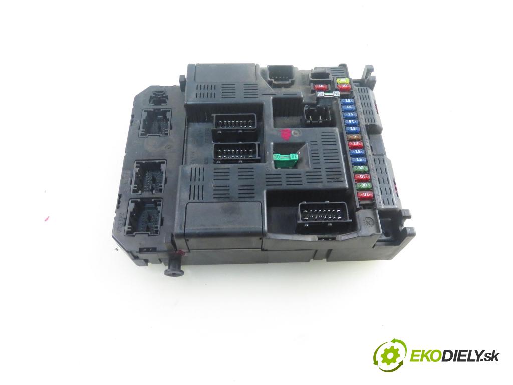 PEUGEOT 307 (3A/C) HB 2002 81,00 1.6 - NFU (TU5JP4) 1587,00 MODUL BSI 9636760580F ; 9644098180