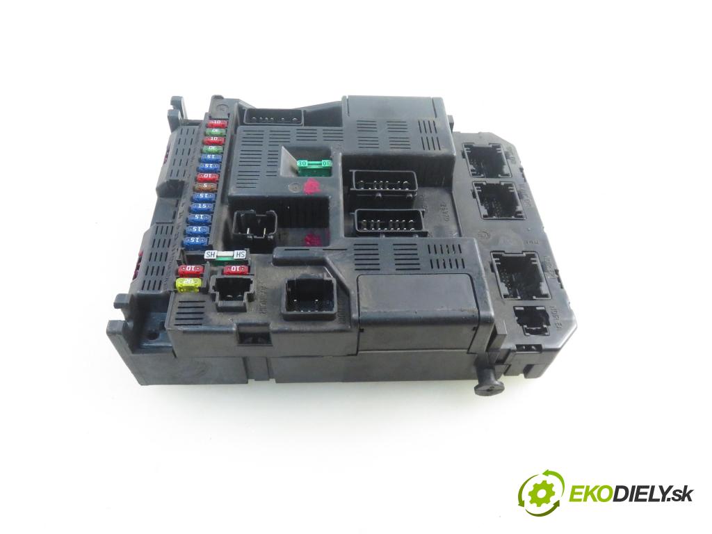 PEUGEOT 307 (3A/C) HB 2002 81,00 1.6 - NFU (TU5JP4) 1587,00 MODUL BSI 9636760580F ; 9644098180