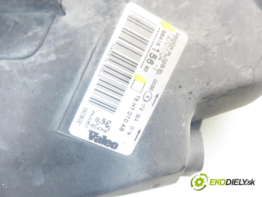 PEUGEOT 307 (3A/C) HB 2002 81,00 1.6 - NFU (TU5JP4) 1587,00 světlo PP 9641615680