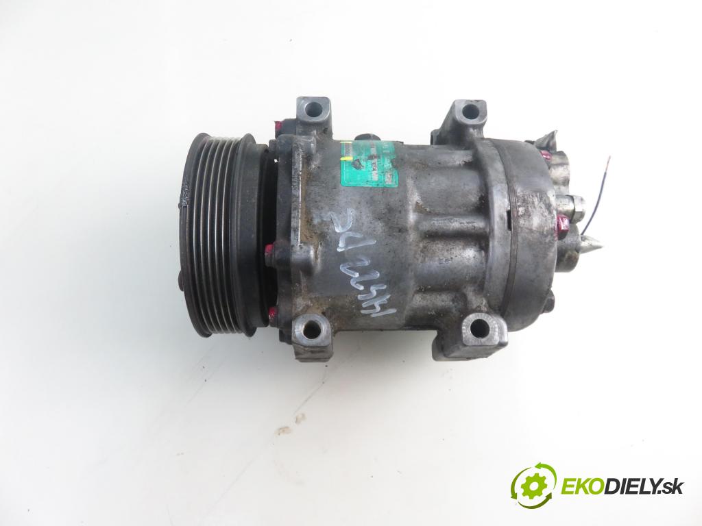 VOLVO V40 Kombi (645) KOMBI 2001 75,00 1.9 DI 102 - D 4192 T4 1870,00 KOMPRESOR: klimatizácie 8200040681 (Kompresor klimatizácie)