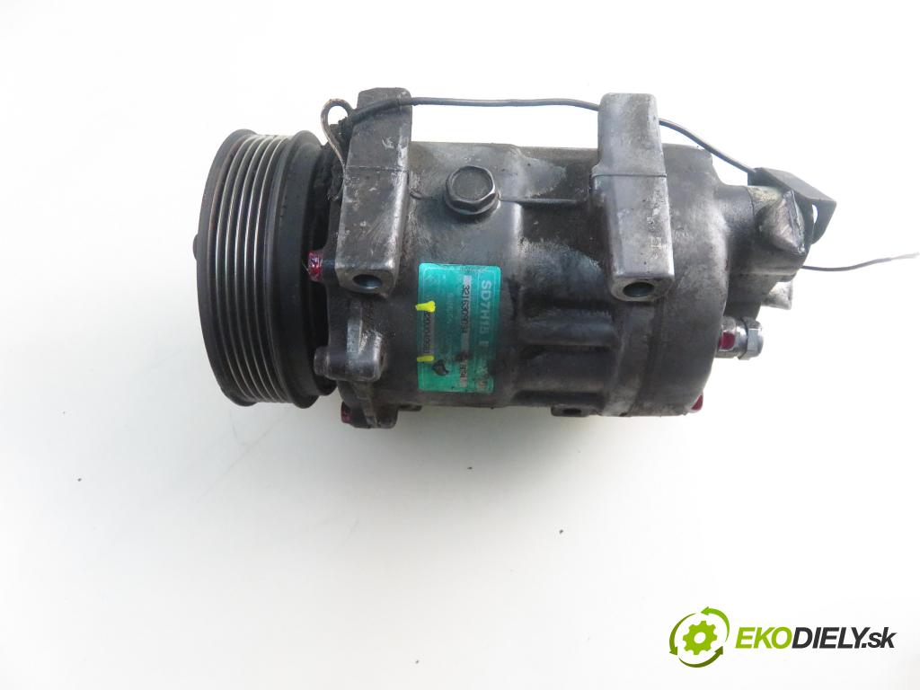 VOLVO V40 Kombi (645) KOMBI 2001 75,00 1.9 DI 102 - D 4192 T4 1870,00 KOMPRESOR: klimatizácie 8200040681 (Kompresor klimatizácie)