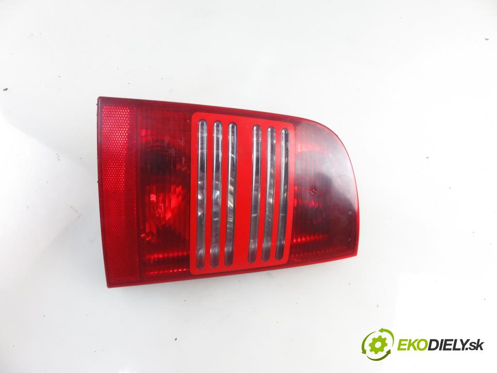SKODA OCTAVIA I Combi (1U5) KOMBI 2004 81,00 1.9 TDI 110 - ASV 1896,00 Svetlo ľavé zadné 1U9945095B ; 1U9945111B