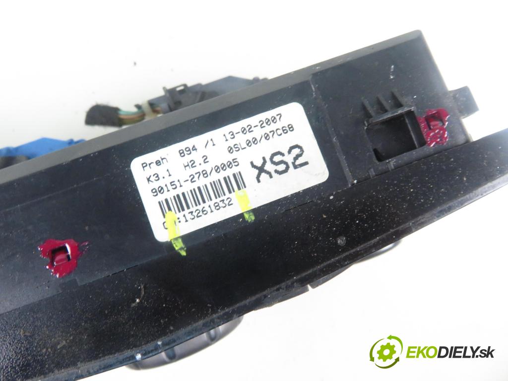 OPEL CORSA D (S07) HB 2007 66,00 1.3 CDTI 90 - Z 13 DTH 1248,00 Panel kúrenia KLIMATIZACE: 13261832