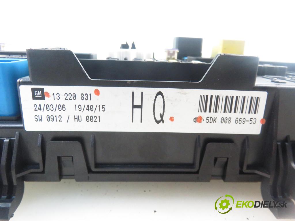 OPEL ZAFIRA B (A05) MINIVAN 2006 103,00 1.8 - Z 18 XER 1796,00 MODUL BSI 13220831 ; 13220831HQ ; 5DK00866953