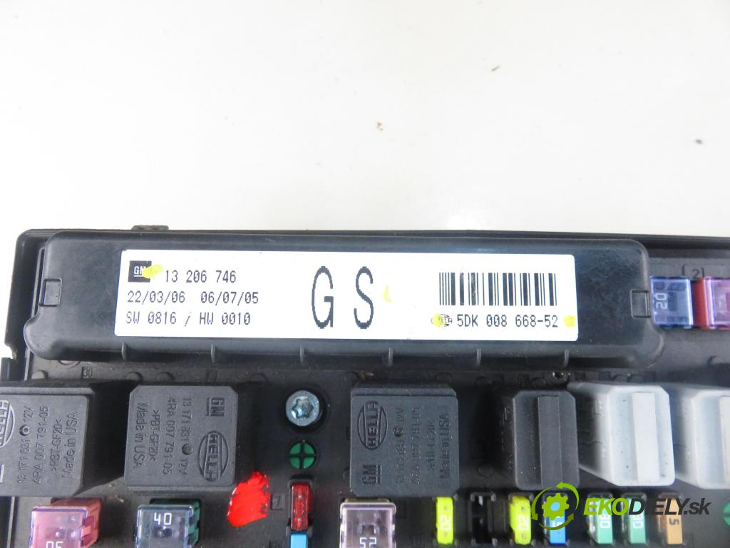 OPEL ZAFIRA B (A05) MINIVAN 2006 103,00 1.8 - Z 18 XER 1796,00 MODUL BSI 13206746 ; 13206746GS ; 5DK00866852