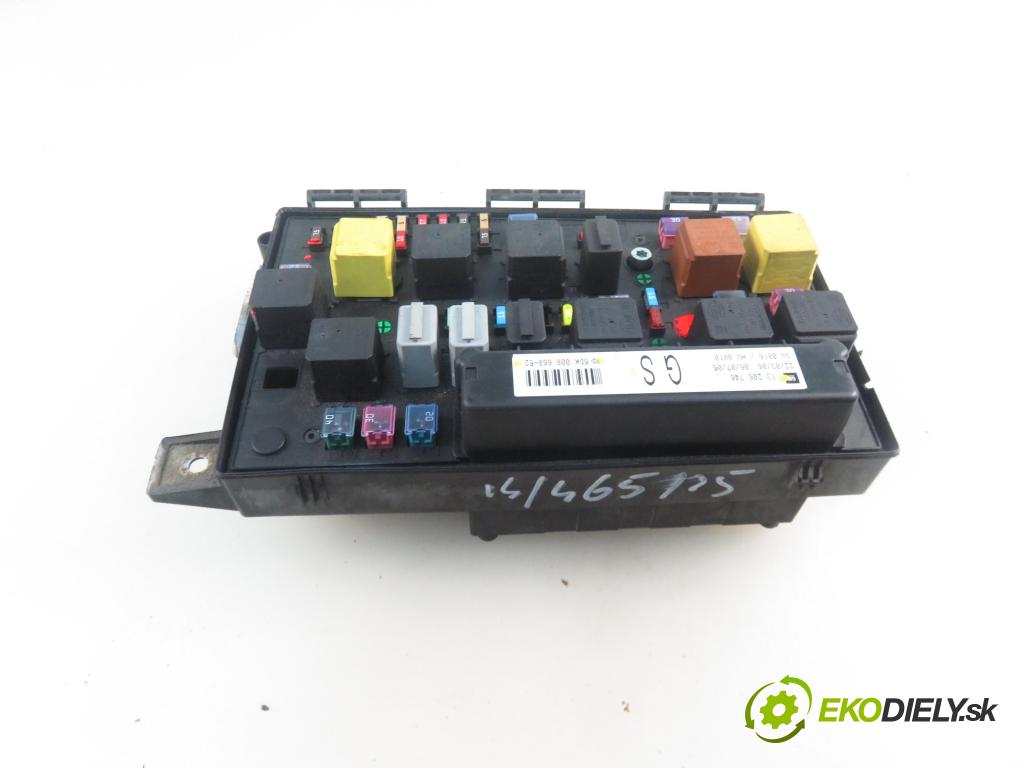 OPEL ZAFIRA B (A05) MINIVAN 2006 103,00 1.8 - Z 18 XER 1796,00 MODUL BSI 13206746 ; 13206746GS ; 5DK00866852