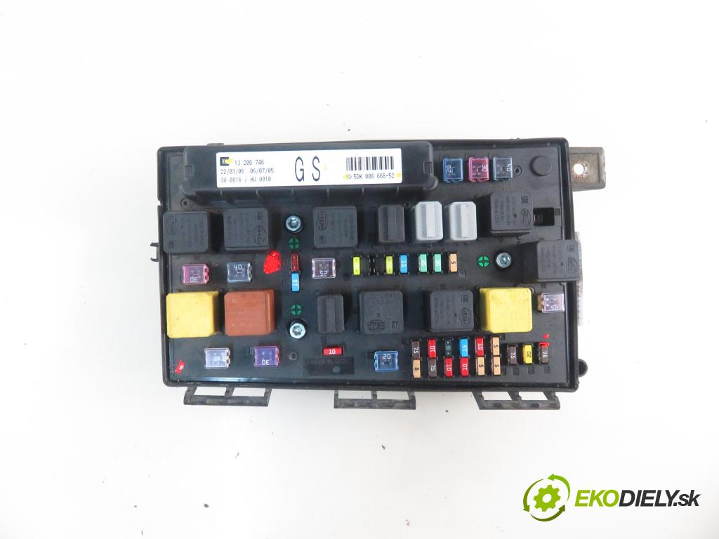 OPEL ZAFIRA B (A05) MINIVAN 2006 103,00 1.8 - Z 18 XER 1796,00 MODUL BSI 13206746 ; 13206746GS ; 5DK00866852